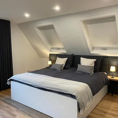 Nyaraló Naach Mattes Blankenheim